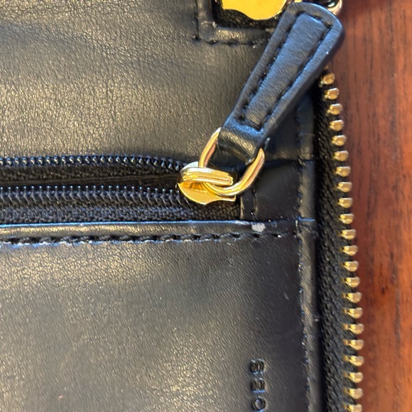 Marc Jacobs Empire City Leather Wristlet - Picture 11 of 12